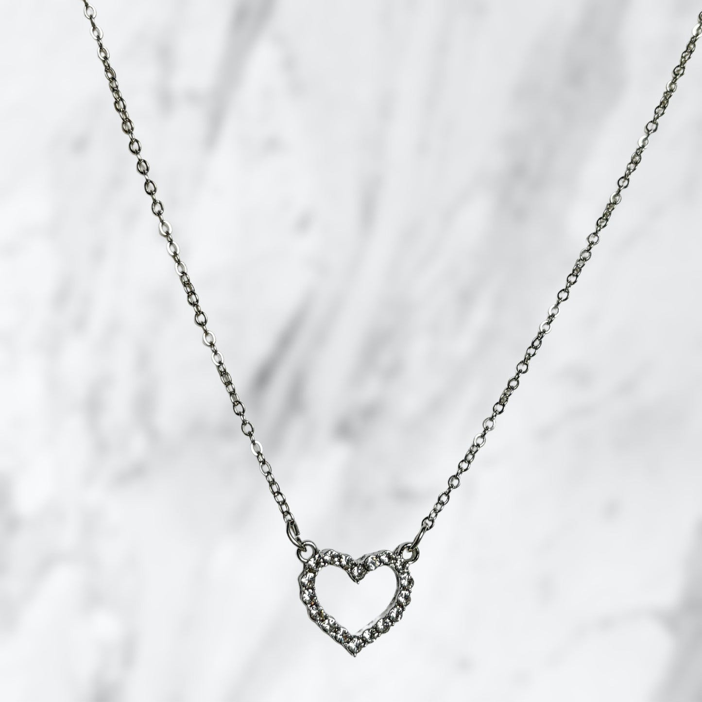 Heart necklace with diamonds