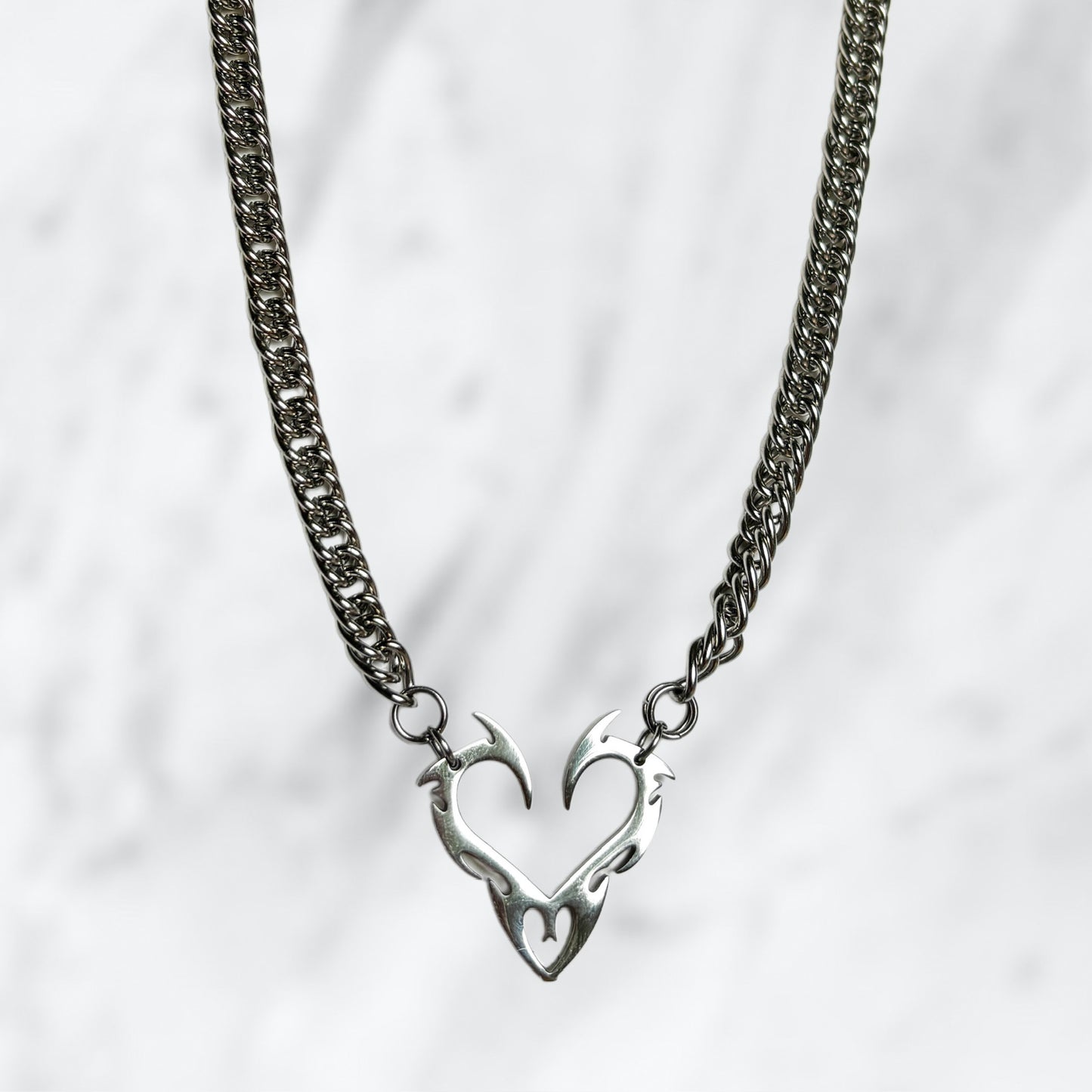 Stainless steel chain with heart design